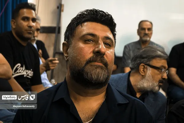 مراسم ختم مادر عموپوررنگ