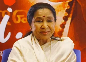 آشا بهوسله خواننده افسانه‌ای هند درگذشت