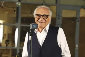 (ویدئو) مارتیک ترانه «فقط یک بار» را به یاد ایران خواند | خواننده محبوب در آرزوی بازگشت به ایران