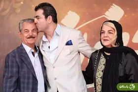 (ویدئو) بهزاد خلج، بازیگر سریال اجل معلق در کنار پدر و مادرش