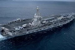 آتش‌سوزی در ناو جرالد آر فورد ۳۰ ساعت طول کشید، ۶۰۰ ملوان جابه‌جا و دو نفر زخمی شدند