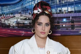 (ویدئو) مراحل آماده شدن الناز شاکردوست برای حضور در کنسرت مهران مدیری در دبی