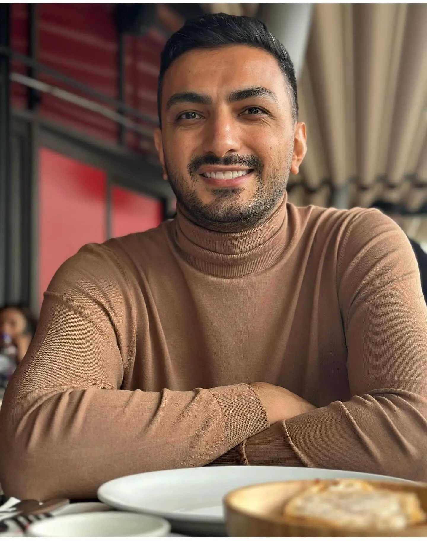 المیرا دهقانی و همسرش