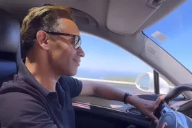 ویدئو‌ | رانندگی ژوزه مورایس در پرتغال با یک موزیک ایرانی!