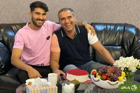 عکس احساسی امیر عابدزاده در کنار احمدرضا عابدزاده و مادرش