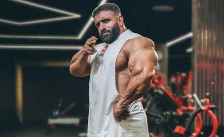 (ویدئو) اجرای بیت‌باکس بندریِ هادی چوپان در صداوسیما خبرساز شد