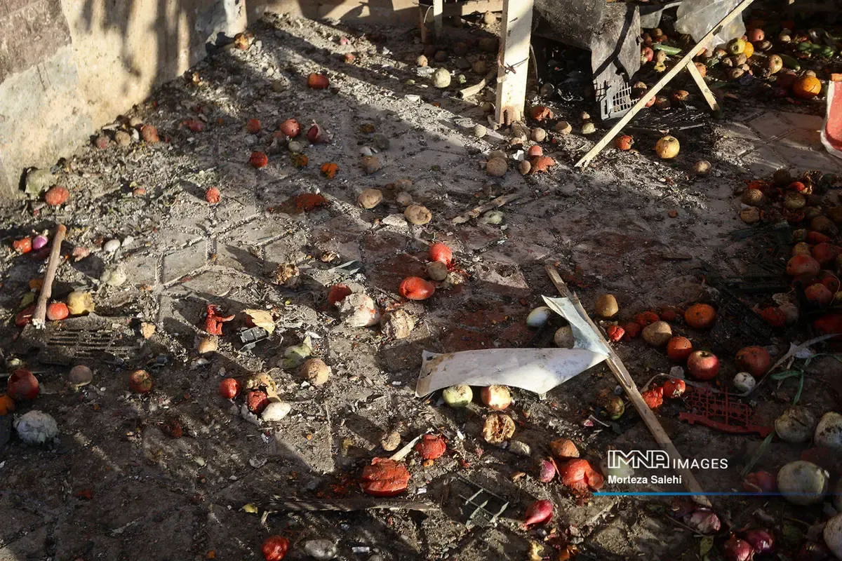 تصاویری از حملات هوایی به یک روستا