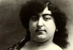 عکس | تونل زمان؛ دوچرخه‌سواری دختر سرکش ناصرالدین‌شاه