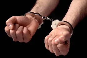 مالک یک کافه معروف بازداشت شد