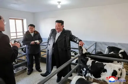 (ویدئو) افتتاح مزرعه دامپروری توسط رهبر کره شمالی