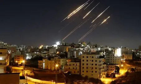 (ویدئو) عراد اسرائیل پس از اصابت موشک های ایرانی؛ عراد در خاک و خون!