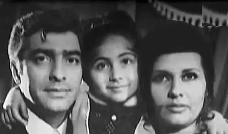 فردین در 38 سالگی و در کنار آذر شیوا و لیلا فروهر