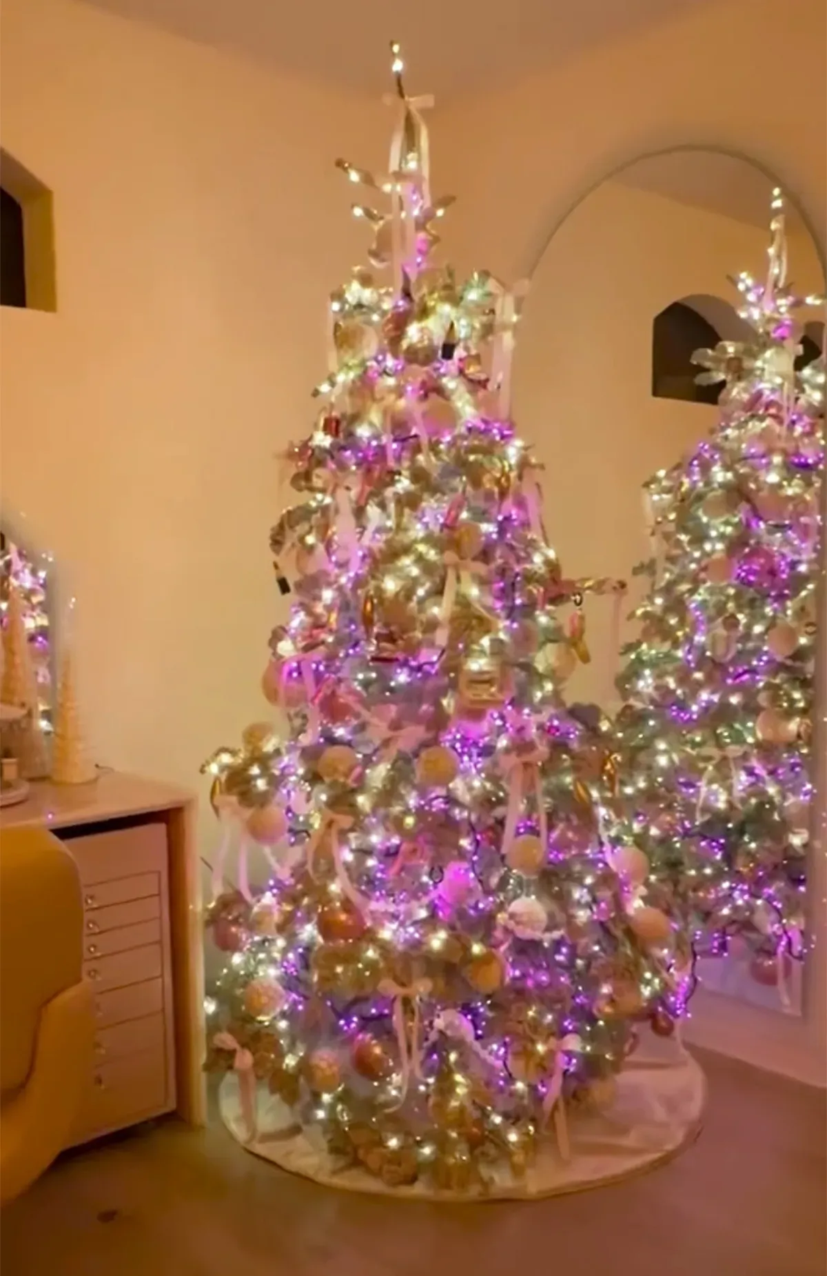 کریسمس در خانه سلنا گومز و بنی بلانکو