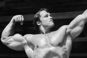 وقتی هرکی به هرکی بود: شکلات بخورید تا عضله بسازید!