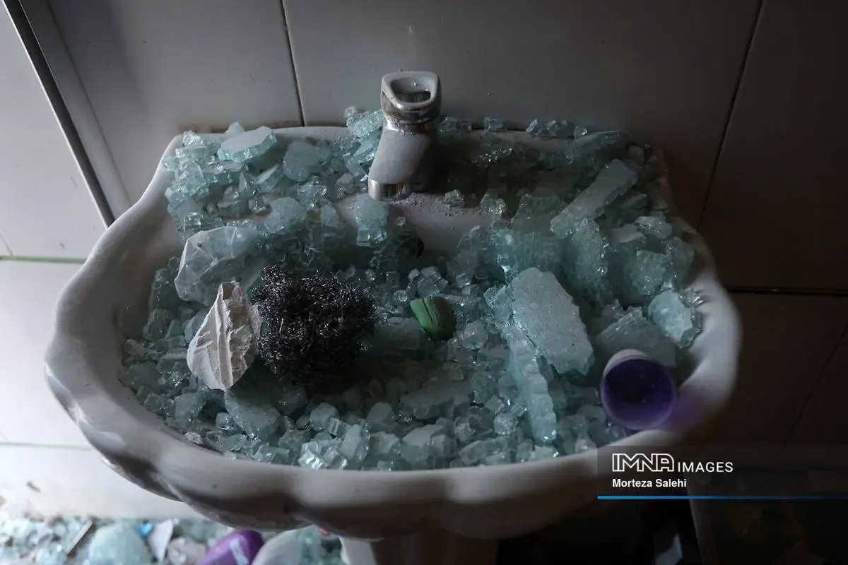 تصاویری از حملات هوایی به یک روستا