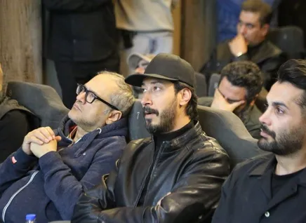 (ویدئو) گریه‌های بهرام افشاری برای جواد گنجی از جانباختگان حوادث دی ماه