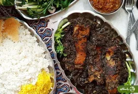 دستور پخت محبوب‌ترین غذای جنوب؛ با سبزی‌های تازه بهاری به شیوه بندری‌ها قلیه ماهی درست کنید