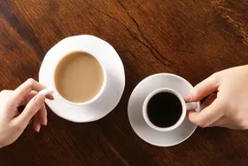 دوئل صبحگاهی قهوه و چای!