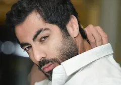 نگاهی به نقش «رحیم نجار» با بازی نوید پورفرج؛ قطب جذاب سریال «بامداد خمار»