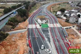 صاحب عجیب‌ترین خانه چین به نام «چشم جینشی» بالاخره این خانه را رها کرد