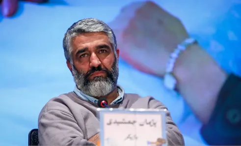 وکیل پژمان جمشیدی: منتظر تعیین زمان دادگاهیم | پژمان ممنوع‌الکار نیست