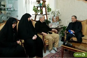 ویدئو | دیدار عباس عراقچی با خانواده شهید سپهبد محمد باقری