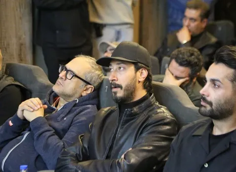 (ویدئو) گریه‌های بهرام افشاری برای جواد گنجی از جانباختگان حوادث دی ماه