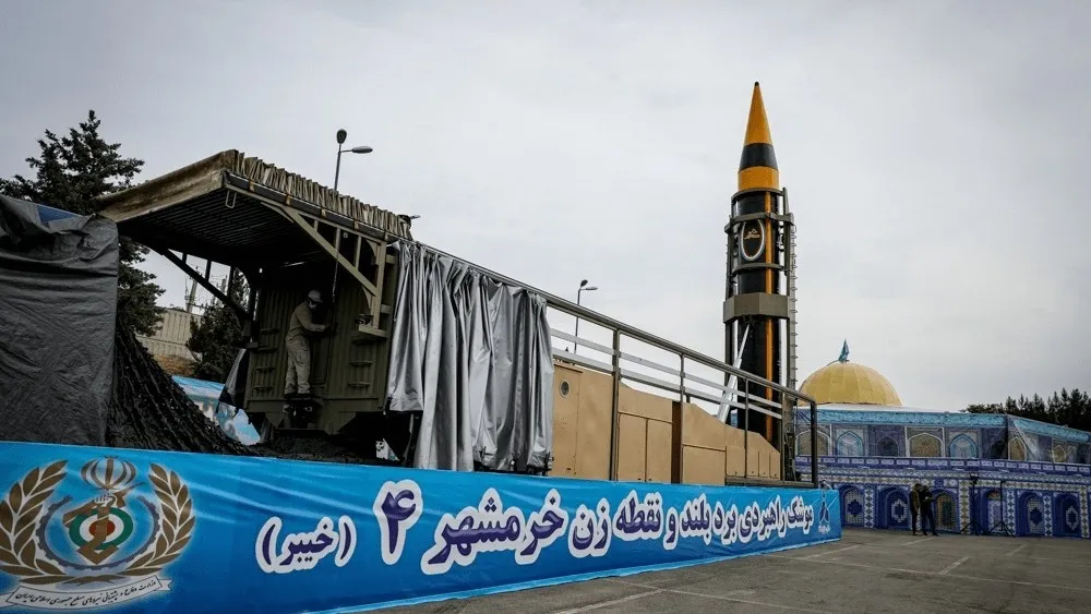 موشک خرمشهر چهار یا خیبر