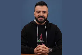 (ویدئو) شوخی ابوطالب حسینی با دو سریال رمضانی، بهاره افشاری و هانیه توسلی