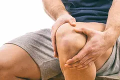 ۵ غذایی که از درد زانو جلوگیری می‌کنند