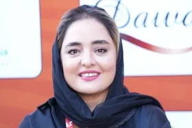 (عکس) نرگس محمدی در کنار همسر و مادر همسرش
