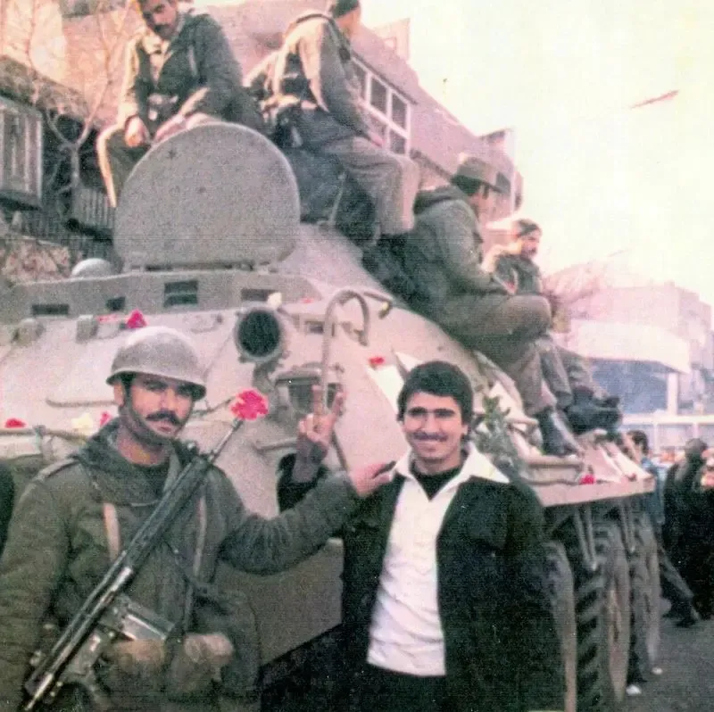 عکس تاریخی از انقلاب 57