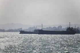واکنش سنتکام به خبر هدف قرار دادن ناو جنگی آمریکا