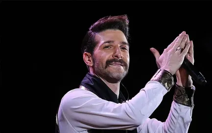 (عکس) تونل زمان؛ عیادت «رضا بهرام» از «حمید هیراد» در بیمارستان؛ ۶ ماه قبل