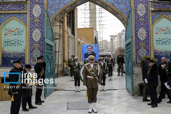 خاکسپاری پیکر شهید علی شمخانی در امامزاده صالح (ع)