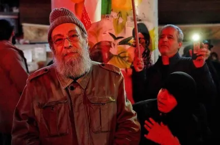 (عکس) حضور مسعود فراستی در تجمع‌ میدان تجریش