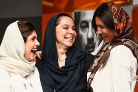 عکس‌های خاص از نیکی مظفری و نفس بازغی در اکران یک خصوصی یک فیلم