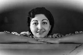 (عکس) تونل زمان؛ «ملک ایرج و شیرین» فرزندان همایون‌دخت و نوه‌های احمدشاه قاجار در اروپا