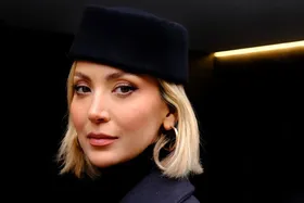 (عکس) استایل مشکی و شهری مینا مختاری همسر بهرام رادان