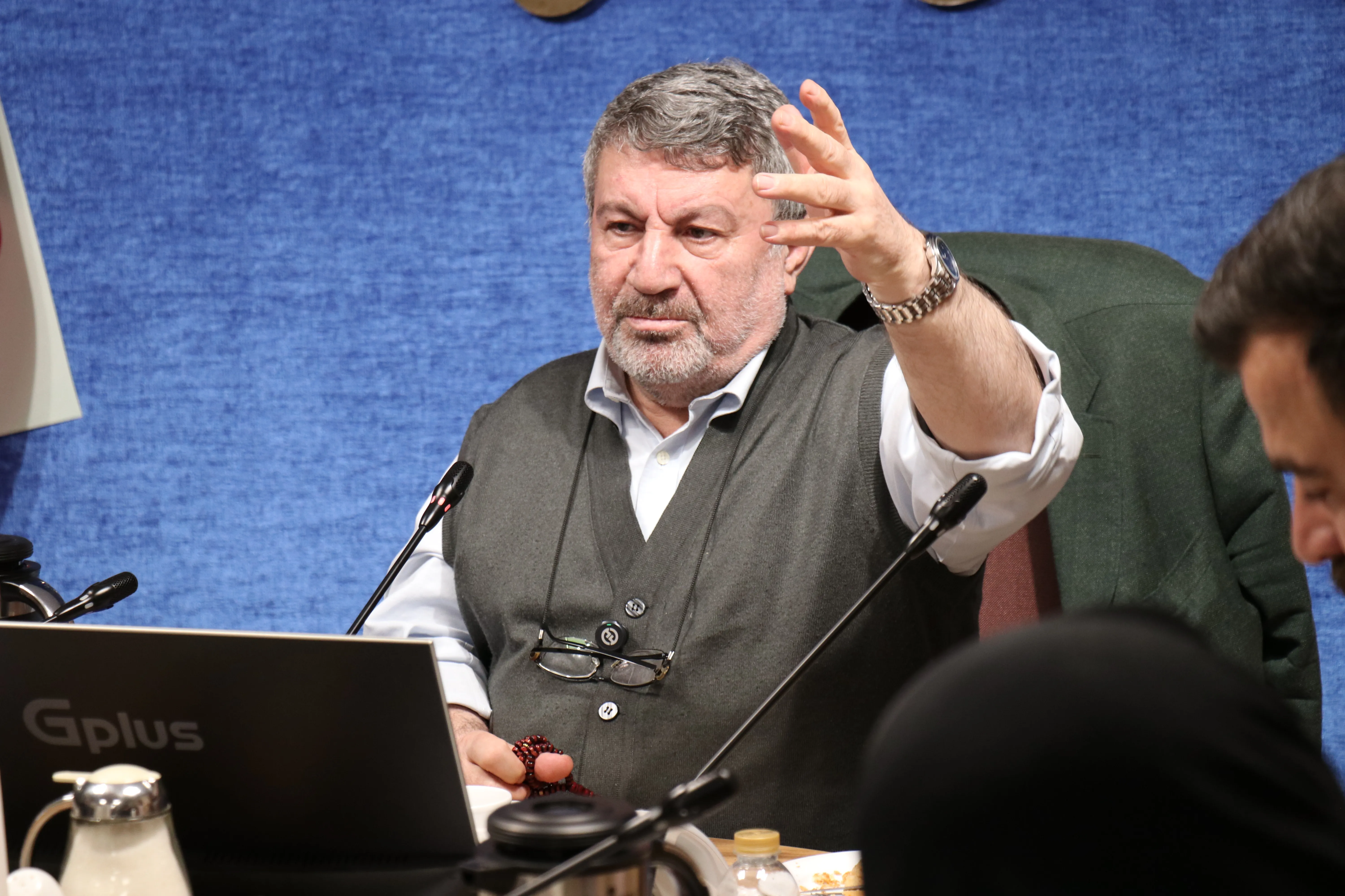 محسن افشانی بازیگر در یک مراسم دولتی محسن افشانی بازیگر در یک مراسم دولتی