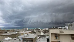 ماجرای ابر‌های ترسناک و مرموز جنوب؛ طوفان تندری شدید در راه است؟