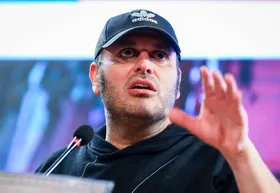 (ویدئو) تنش در نشست خبری فیلم نیم‌شب | محمدحسین مهدویان: از ستاره‌های ترسوی سینما استفاده نکردم