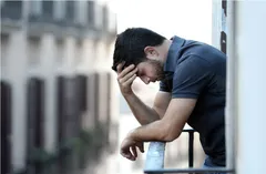 آستیگما؛ دست‌انداز روانی زندگی مردان