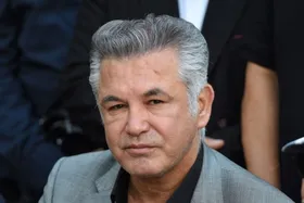 ویدئو | علی دایی و امیر قلعه‌نویی در مراسم ختم مادر حمید استیلی