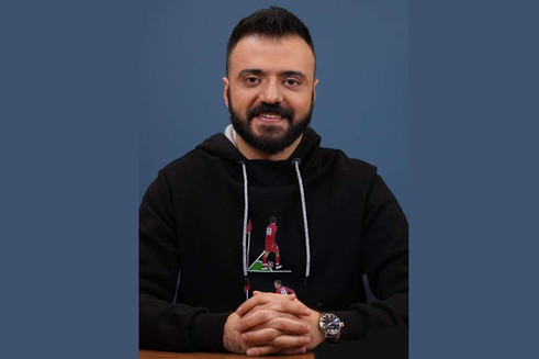 (ویدئو) شوخی ابوطالب حسینی با دو سریال رمضانی، بهاره افشاری و هانیه توسلی