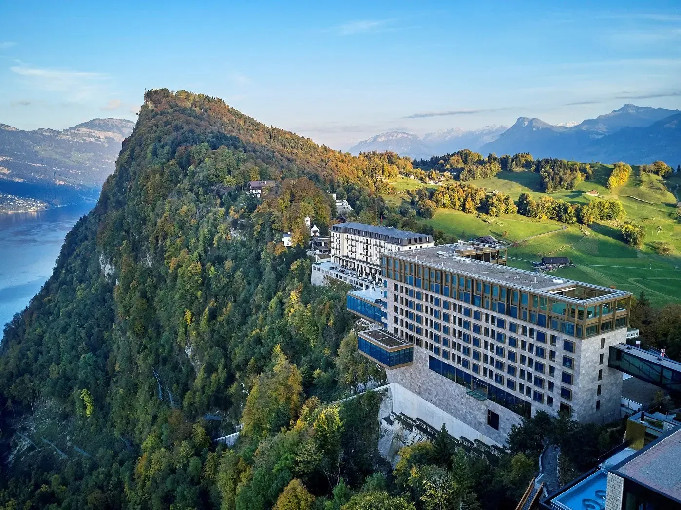 شهر «بورگن‌اشتوک» (Bürgenstock)