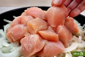 ویدئو | نحوه پخت یک غذای ساده و متفاوت آلمانی با ۲ عدد سینه مرغ