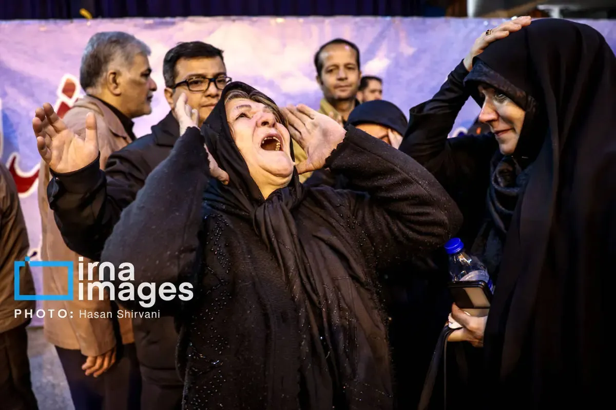 تدفین پیکر شهدای جنگ در بهشت زهرا