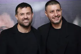 (تصاویر) جواد عزتی و هومن سیدی سیاه‌پوش شدند!