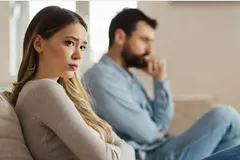 ۷ رفتار که باعث می شود دیگران از شما بدشان بیاید